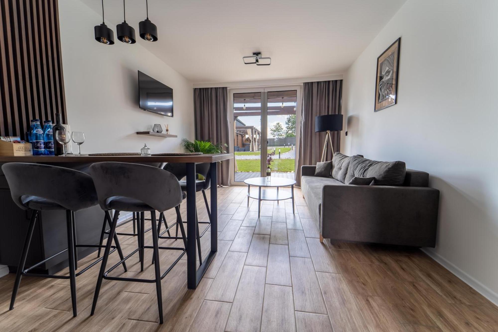 Tworkowa Village Resort Sauna & Jacuzzi & Netflix מראה חיצוני תמונה